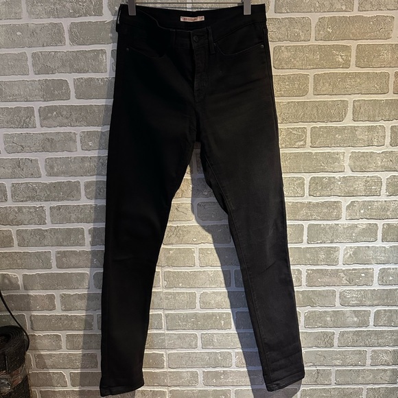 Levi’s 311 - Picture 1 of 5